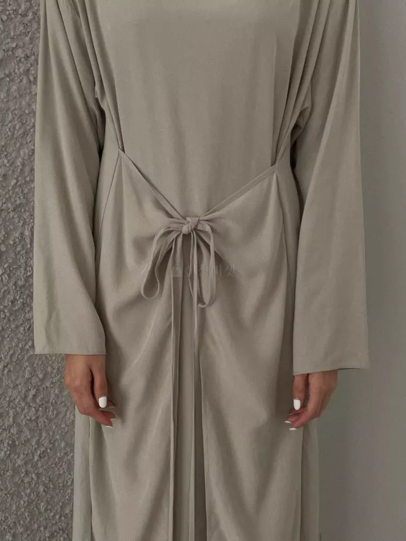 Baie Oud - Korean Women Fashion - #restrostyle - Front Strap One-piece - 5