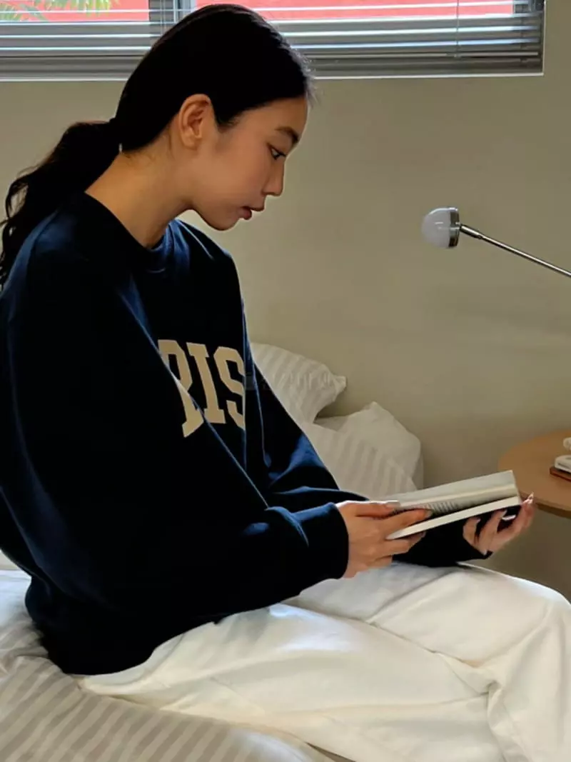 Baie Oud - Korean Women Fashion - #romanticstyle - Paris Sweatshirt - 5