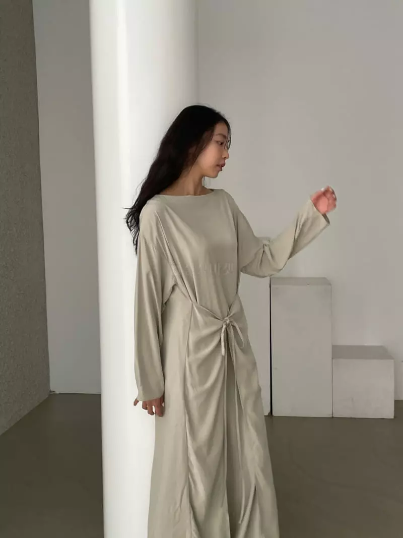 Baie Oud - Korean Women Fashion - #shopsmall - Front Strap One-piece - 7