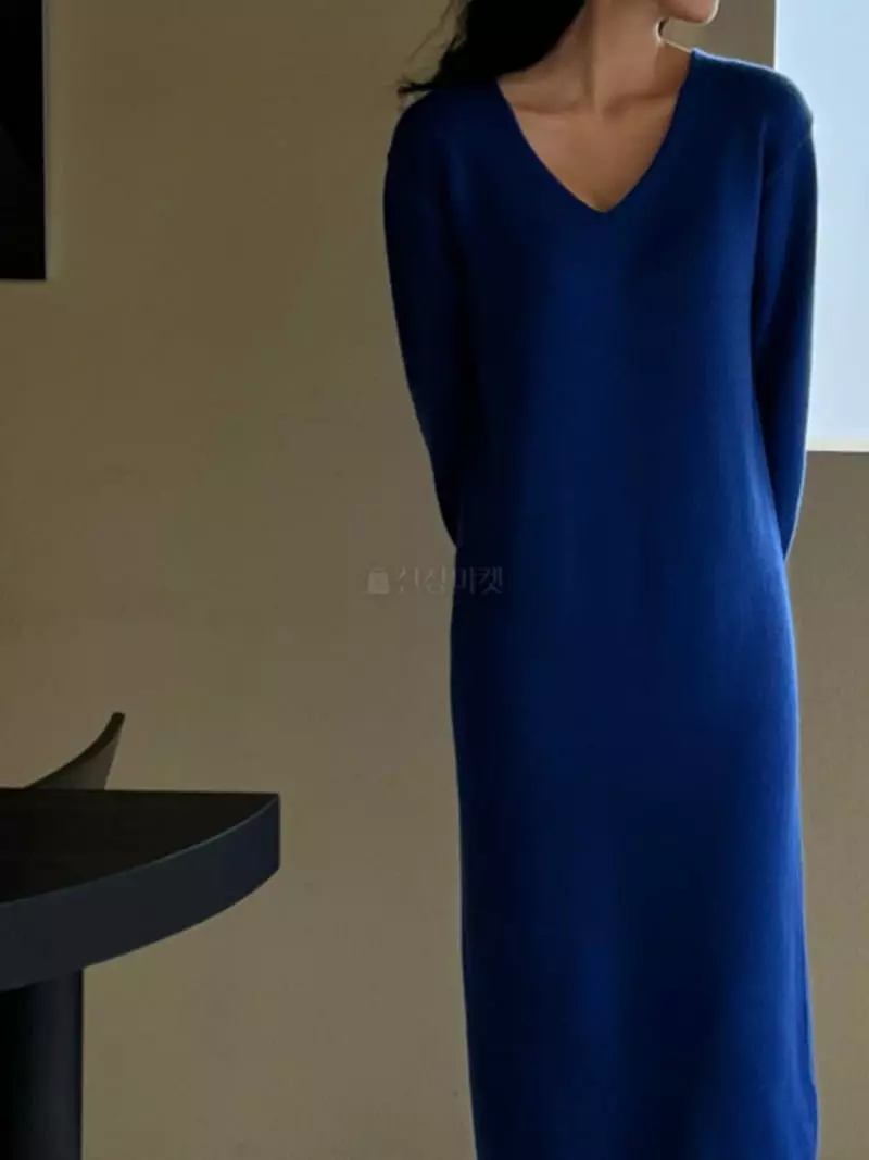 Baie Oud - Korean Women Fashion - #thelittlethings - Cash V Long One-piece - 7
