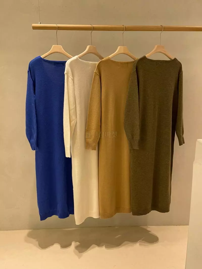 Baie Oud - Korean Women Fashion - #vintagekidsstyle - Cash V Long One-piece
