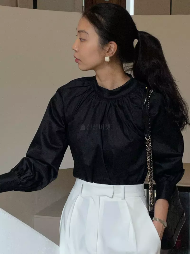 Baie Oud - Korean Women Fashion - #womensfashion - Half High Neck Shirring Blouse - 5