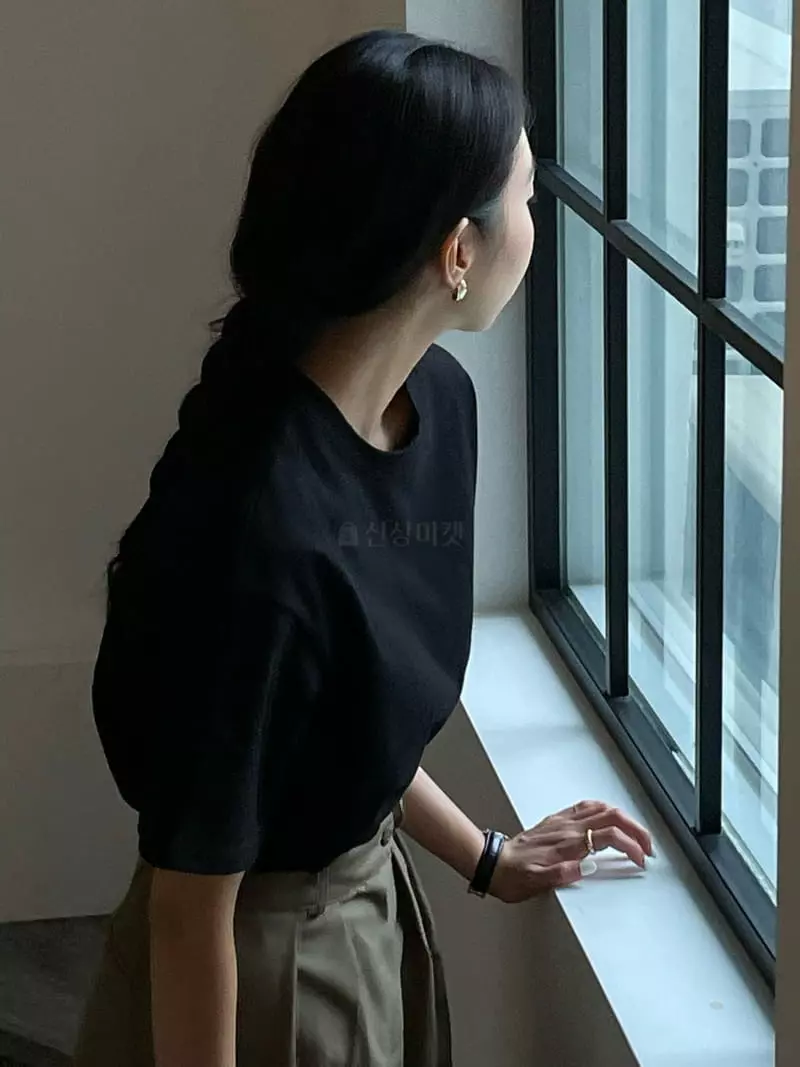 Baie Oud - Korean Women Fashion - #momslook - 22 Round Tee - 4