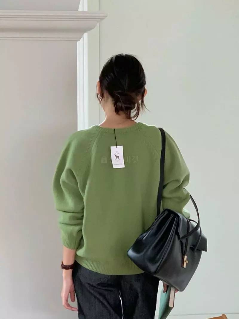 Baking Powder - Korean Women Fashion - #momslook - Joy Raglan V Knit Tee - 6