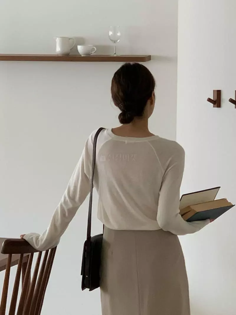 Baking Powder - Korean Women Fashion - #momslook - Easy Raglan Tee - 2