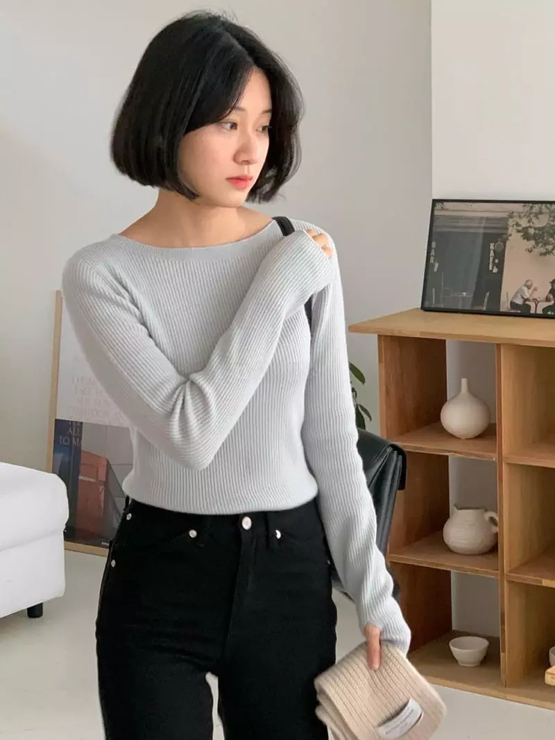Baking Powder - Korean Women Fashion - #pursuepretty - Pist Lip Rib Knit Tee - 2
