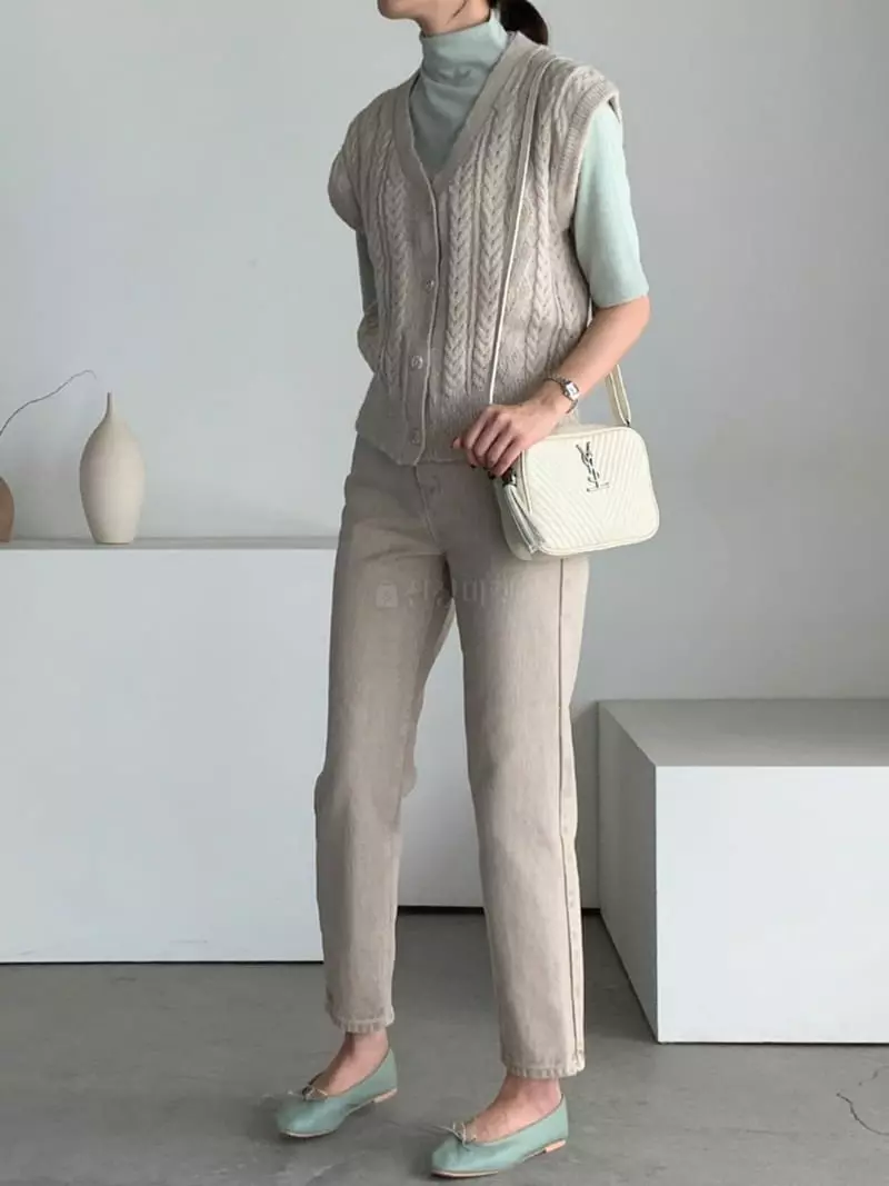 Baribari - Korean Women Fashion - #womensfashion - Sparkle Vest - 2