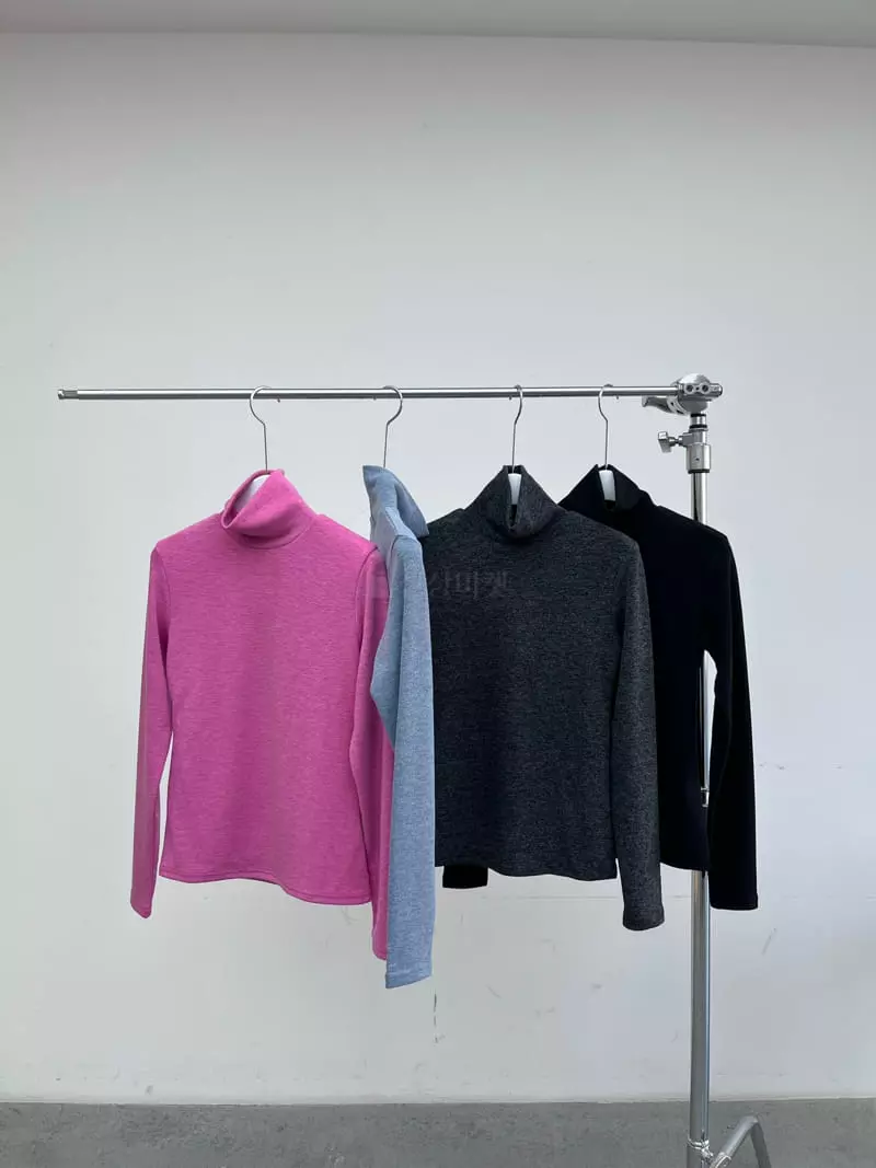 Beaming Seoul - Korean Women Fashion - #momslook - Hugguru Turtleneck Tee - 12