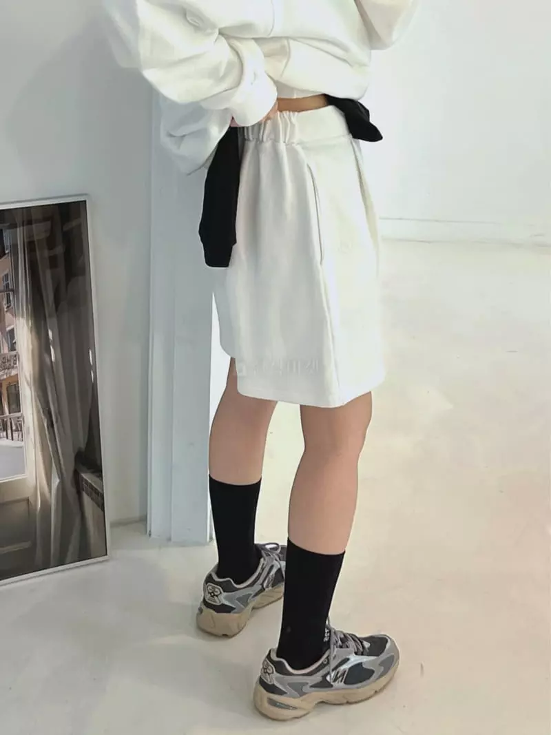 Beaming Seoul - Korean Women Fashion - #momslook - Beaming Shorts - 5