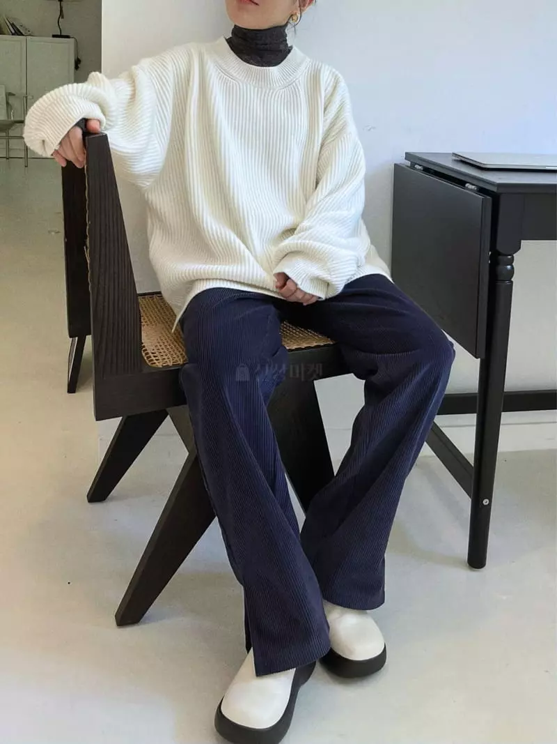 Beaming Seoul - Korean Women Fashion - #momslook - Nijou Boxy Knit Tee - 6