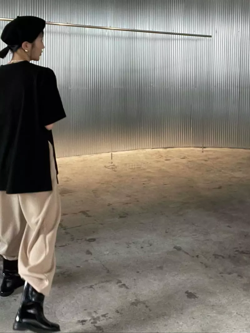 Beaming Seoul - Korean Women Fashion - #pursuepretty - Pad Slit Tee - 3