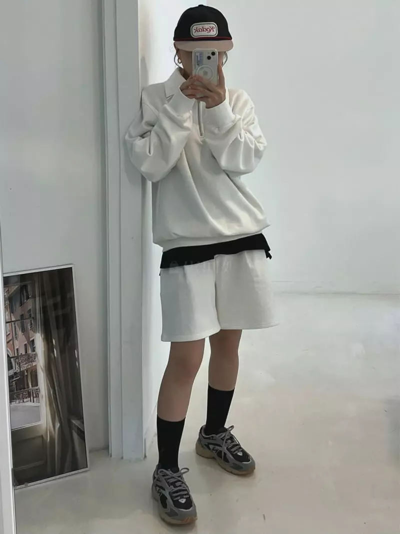 Beaming Seoul - Korean Women Fashion - #thelittlethings - Beaming Sweatshirt