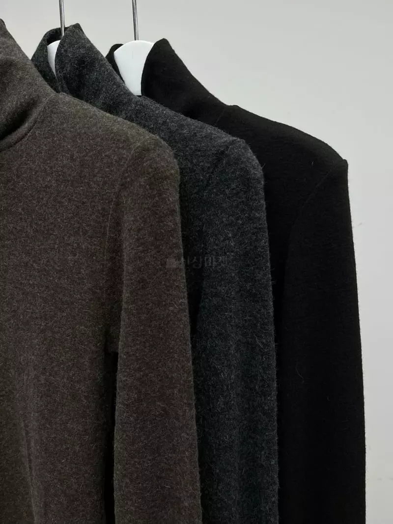 Beaming Seoul - Korean Women Fashion - #womensfashion - Back Slit Warmer Turtleneck Tee - 2