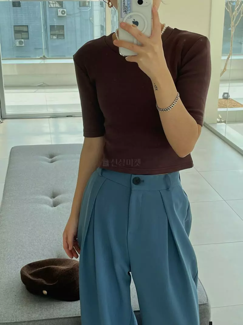 Beaming Seoul - Korean Women Fashion - #womensfashion - Fleece Crop Tee - 2