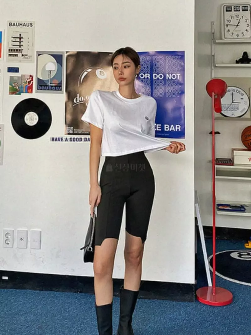 Betone - Korean Women Fashion - #momslook - B Crop Tee - 3