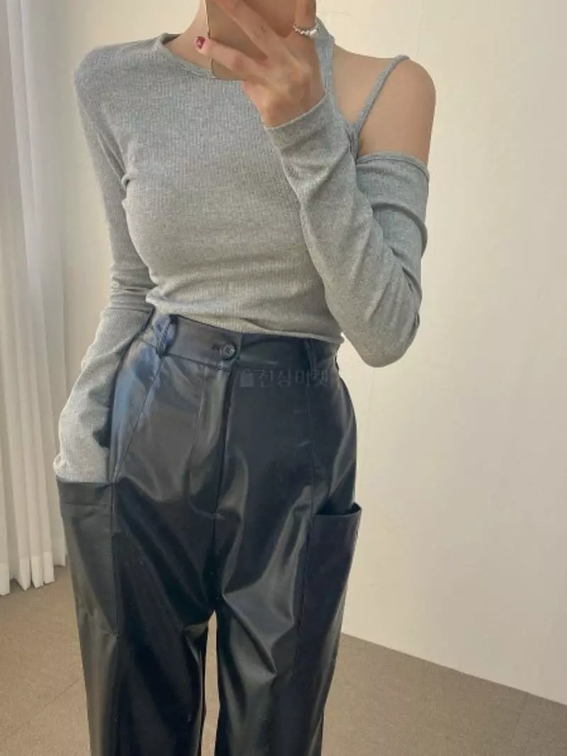Betone - Korean Women Fashion - #momslook - Unbal Shoulder Tee - 5