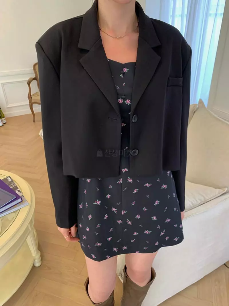Betone - Korean Women Fashion - #momslook - Crop Jacket - 3