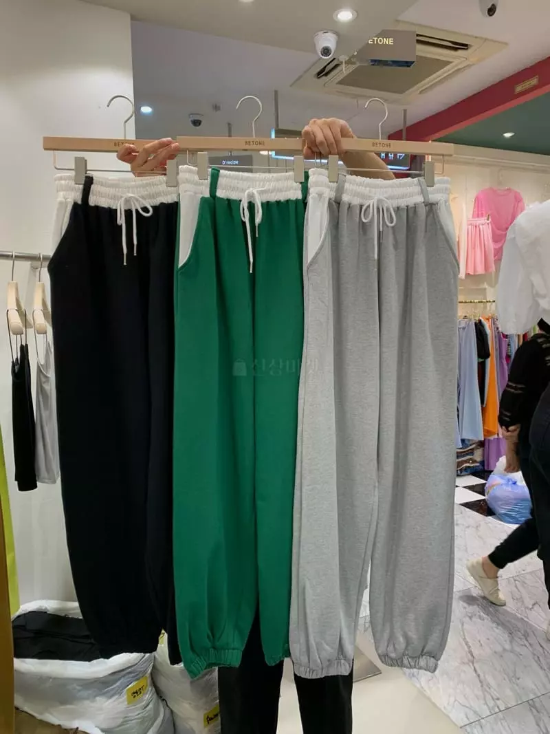 Betone - Korean Women Fashion - #momslook - Clover Pants - 11
