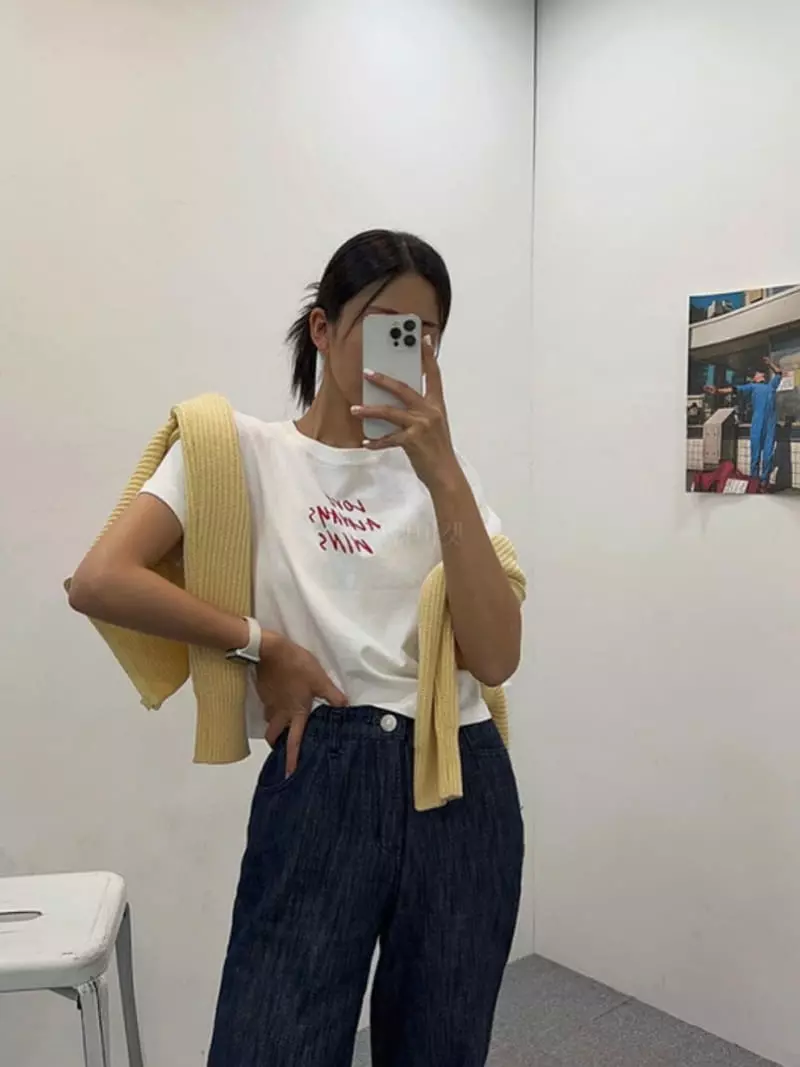 Betone - Korean Women Fashion - #vintageinspired - Love Crop Tee - 12