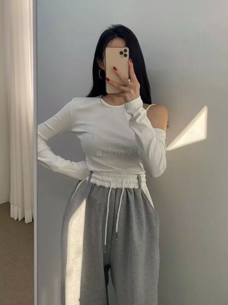 Betone - Korean Women Fashion - #momslook - Clover Pants - 4