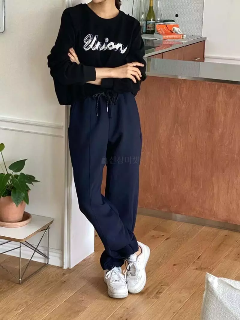 Binus - Korean Women Fashion - #momslook - Union Sweatshirt - 4
