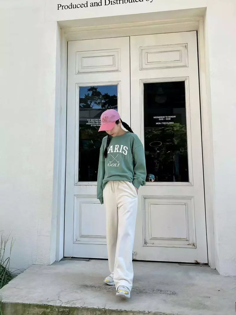 Binus - Korean Women Fashion - #womensfashion - Paris Sweatshirt - 12