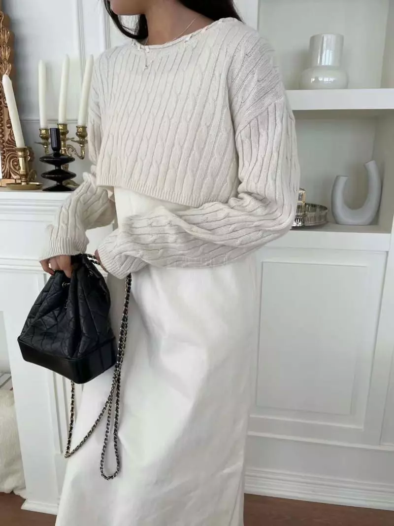 Binus - Korean Women Fashion - #womensfashion - Crop Knit Tee - 12