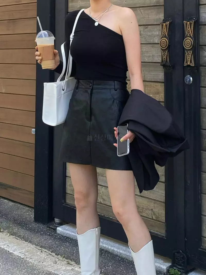 Birthday - Korean Women Fashion - #momslook - Scot Leather Deggi Skirt - 6