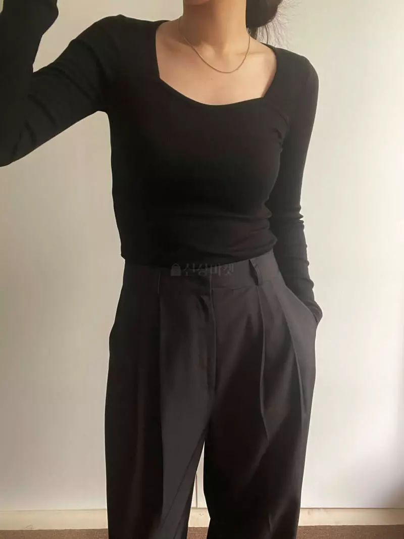 Birthday - Korean Women Fashion - #momslook - Heart Rib Tee