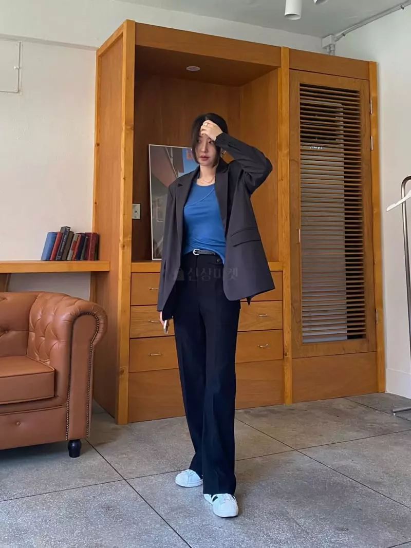 Birthday - Korean Women Fashion - #romanticstyle - Libke Layered Top - 3