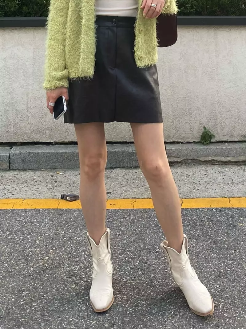 Birthday - Korean Women Fashion - #womensfashion - Scot Leather Deggi Skirt
