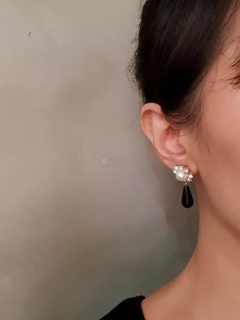 Blancchouette - Korean Women Fashion - #womensfashion - Black 4 Earring