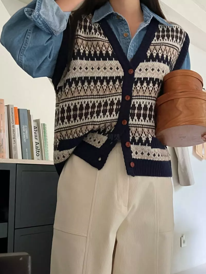 Bold - Korean Women Fashion - #momslook - Vintage Color Vest