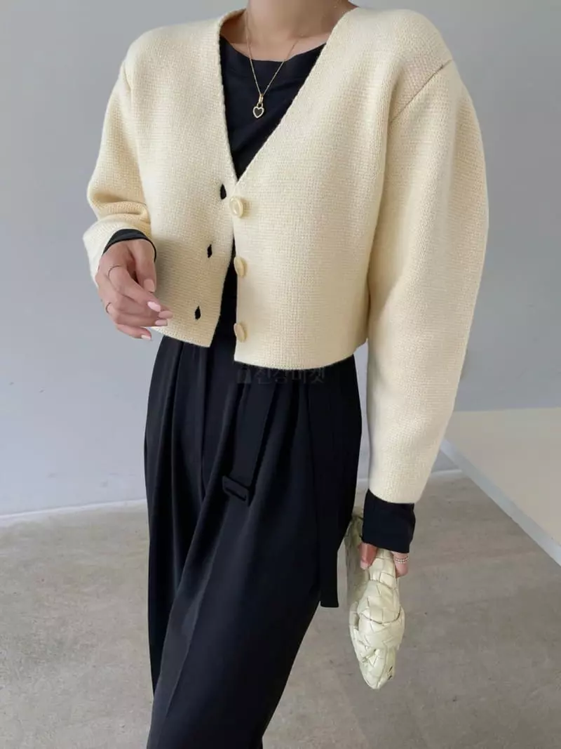 Bplan - Korean Women Fashion - #momslook - Bagada Knit Tee