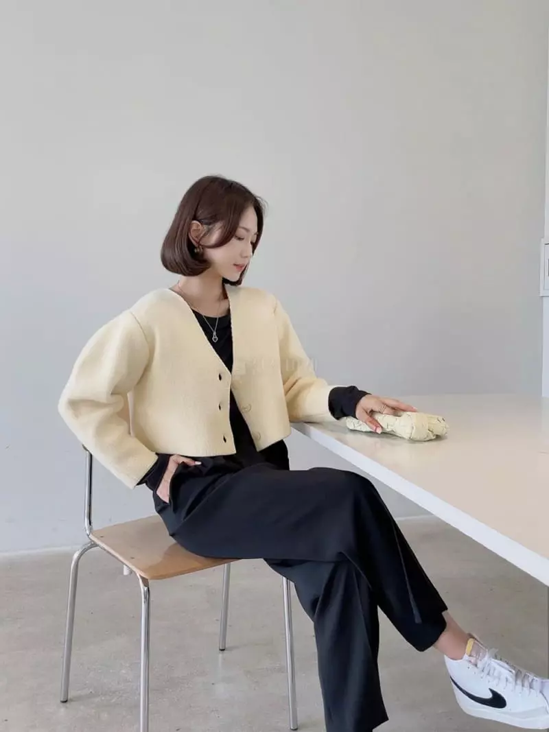 Bplan - Korean Women Fashion - #womensfashion - Bagada Knit Tee - 2