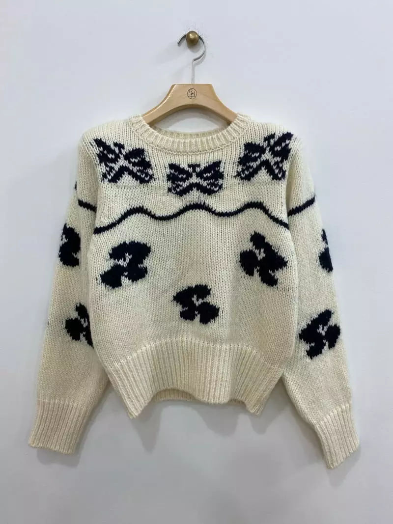 Bplan - Korean Women Fashion - #womensfashion - Flower Ta Sha Knit Tee - 3