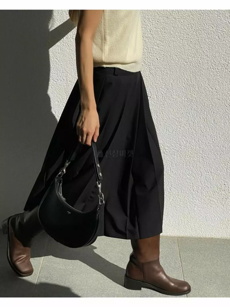 Breathe - Korean Women Fashion - #womensfashion - Laving Knit Vest - 4