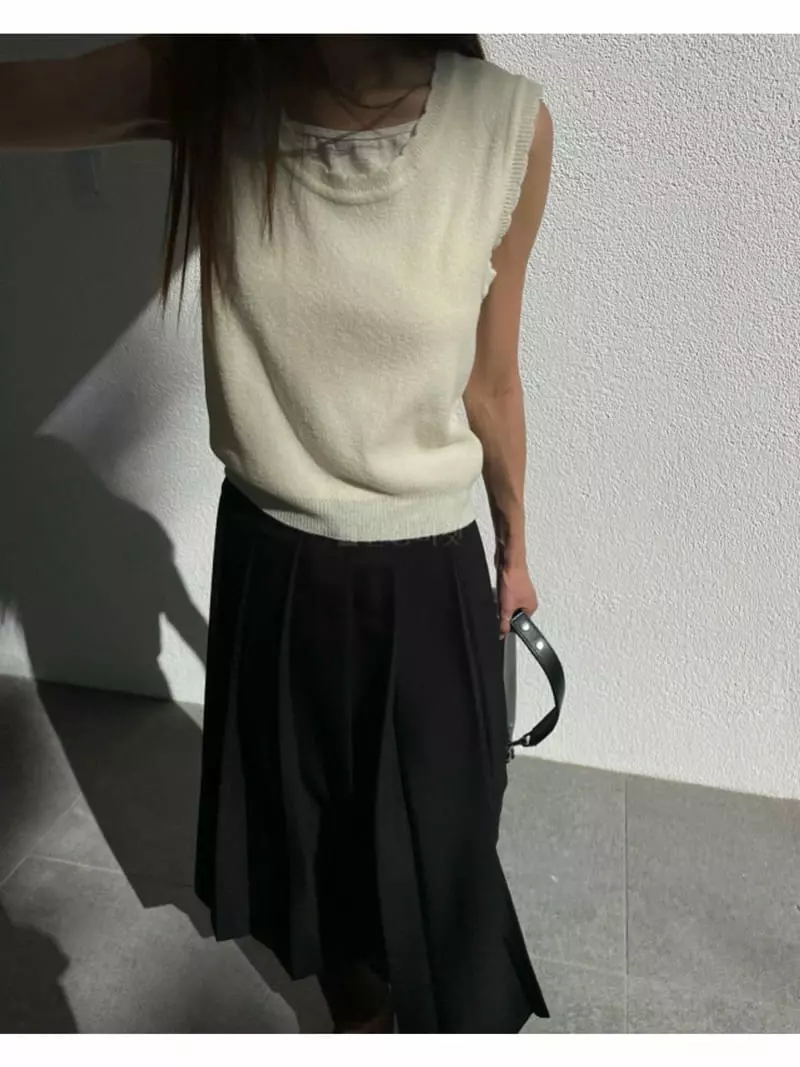 Breathe - Korean Women Fashion - #womensfashion - Laving Knit Vest - 3