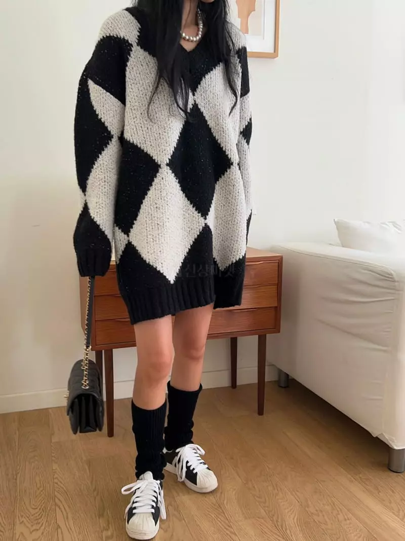 Bricklane - Korean Women Fashion - #momslook - Chess Knit Tee - 6