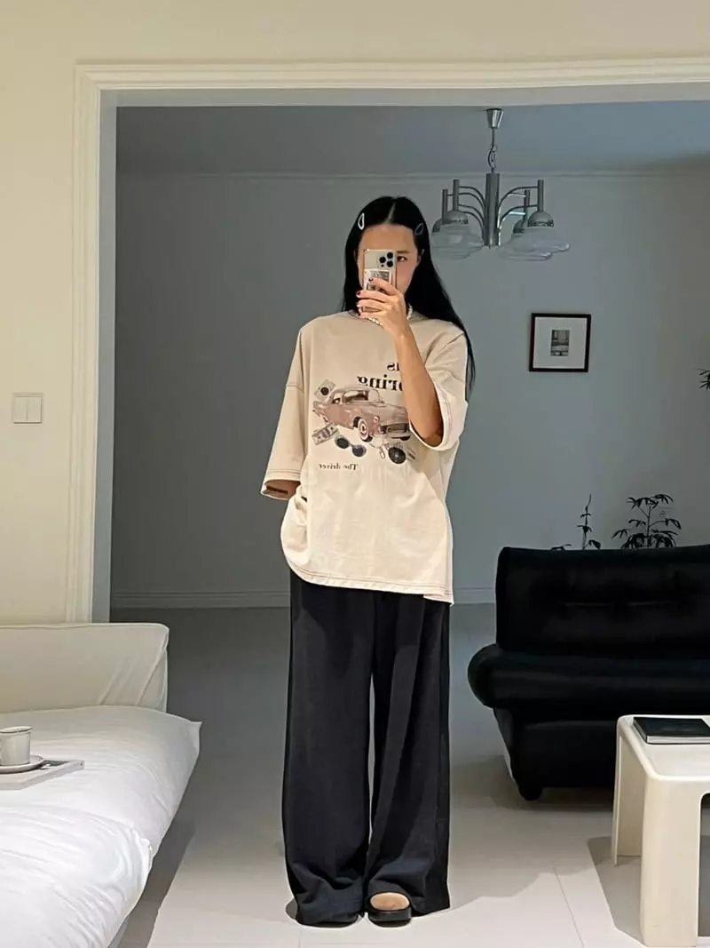 Bricklane - Korean Women Fashion - #momslook - Car Tee - 10