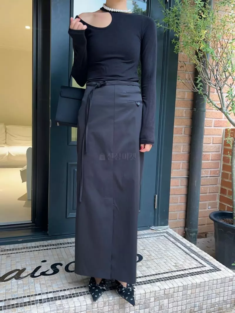 Bricklane - Korean Women Fashion - #momslook - Lip Long Skirt - 7