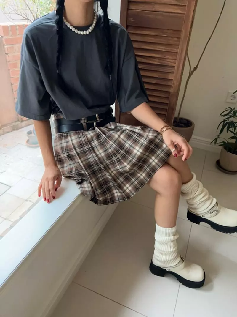 Bricklane - Korean Women Fashion - #womensfashion - Low Check Skirt - 4