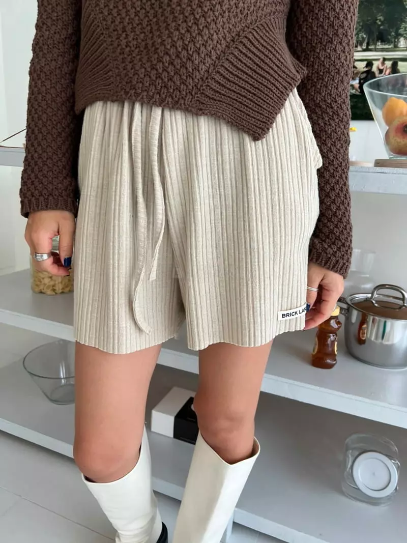 Bricklane - Korean Women Fashion - #restrostyle - Knit Shorts - 7