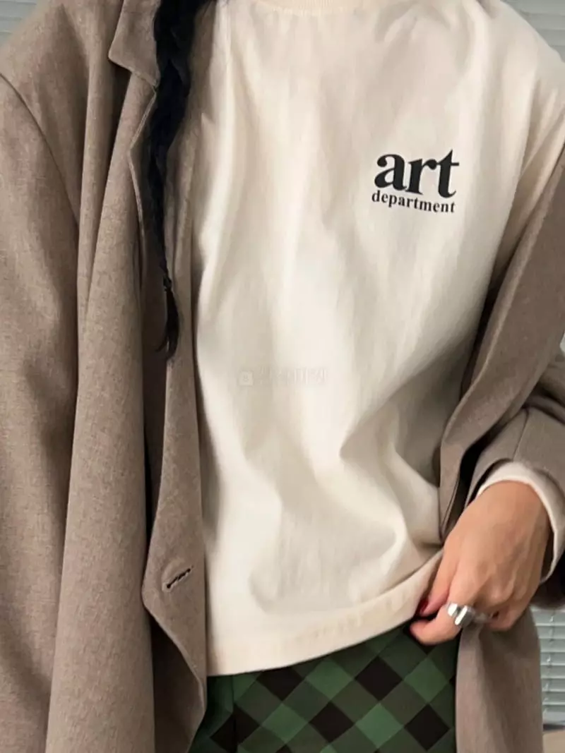 Bricklane - Korean Women Fashion - #romanticstyle - Fleece Art Tee - 5