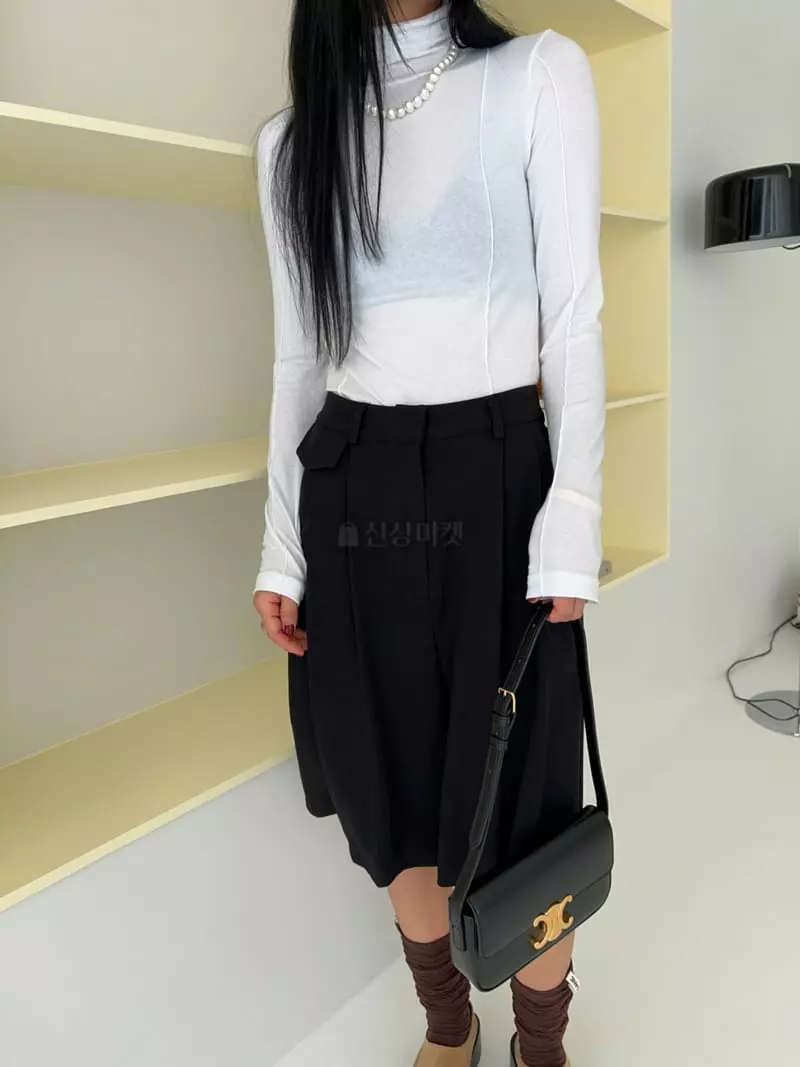 Bricklane - Korean Women Fashion - #thatsdarling - Point Turtleneck Tee - 7