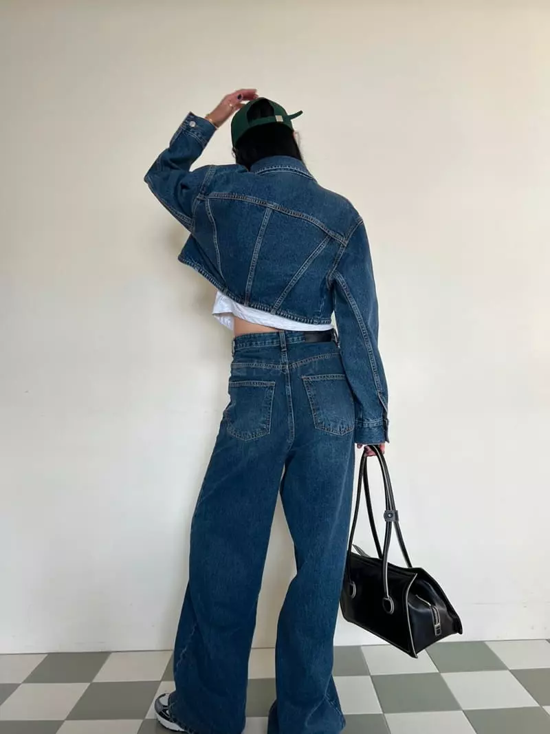 Bricklane - Korean Women Fashion - #thatsdarling - Crop Denim Jacket - 4