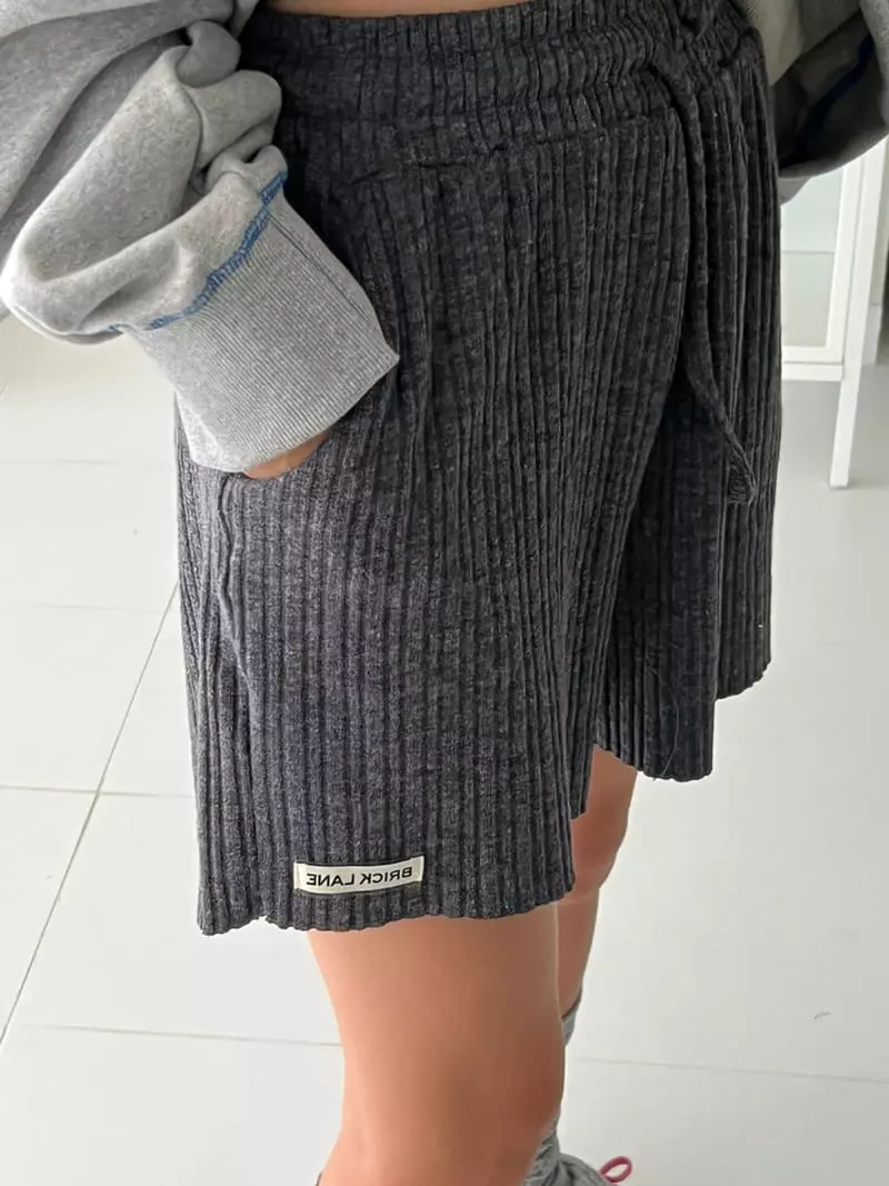 Bricklane - Korean Women Fashion - #womensfashion - Knit Shorts - 4