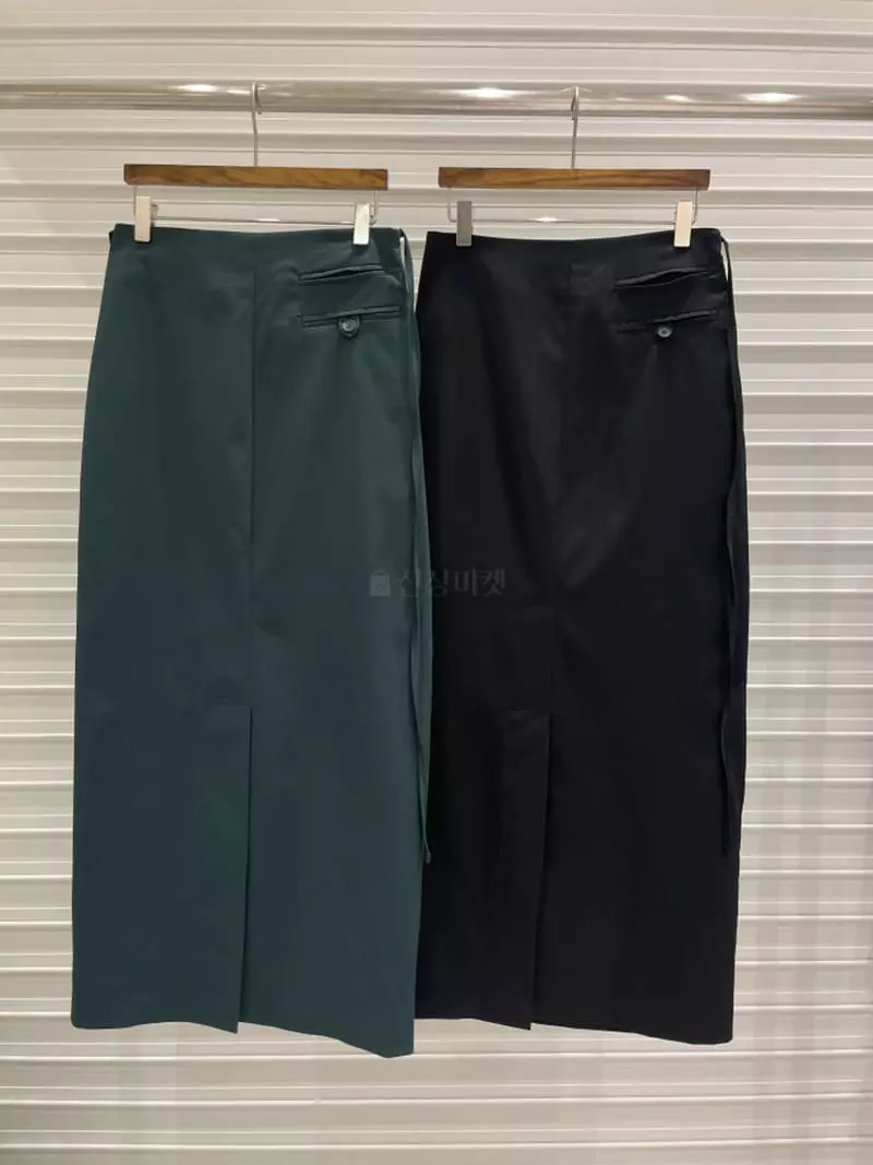 Bricklane - Korean Women Fashion - #womensfashion - Lip Long Skirt - 12