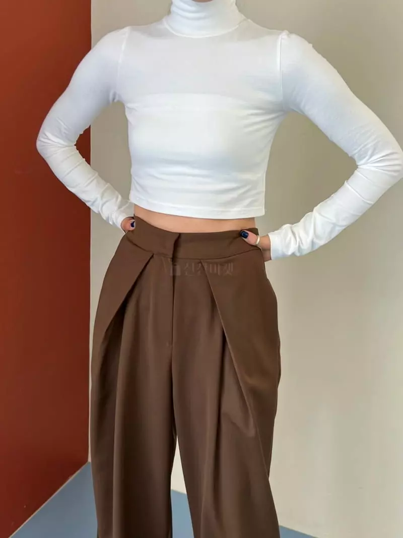 Bricklane - Korean Women Fashion - #womensfashion - Half Crop Tee - 6