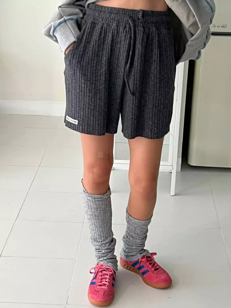 Bricklane - Korean Women Fashion - #womensfashion - Knit Shorts - 3
